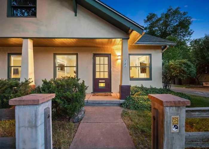 Stylish And Cozy Downtown 2 Bedroom Unit With Hot Tub * Flagstaff