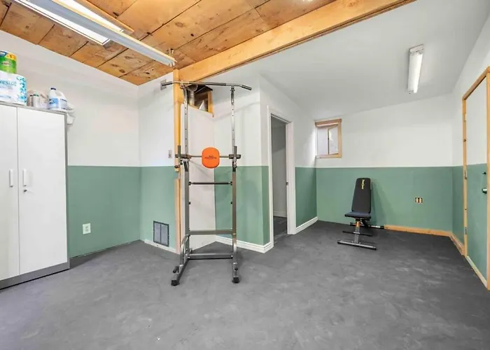 Casa vacanze Stylish And Cozy Downtown 2 Bedroom Unit With Hot Tub