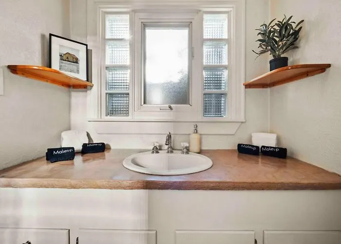 Stylish And Cozy Downtown 2 Bedroom Unit With Hot Tub Casa vacanze Flagstaff